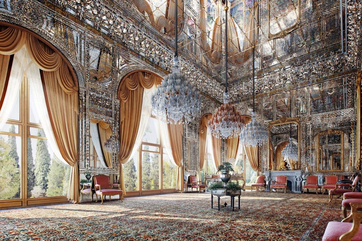 تالار آینه واقع در کاخ گلستان