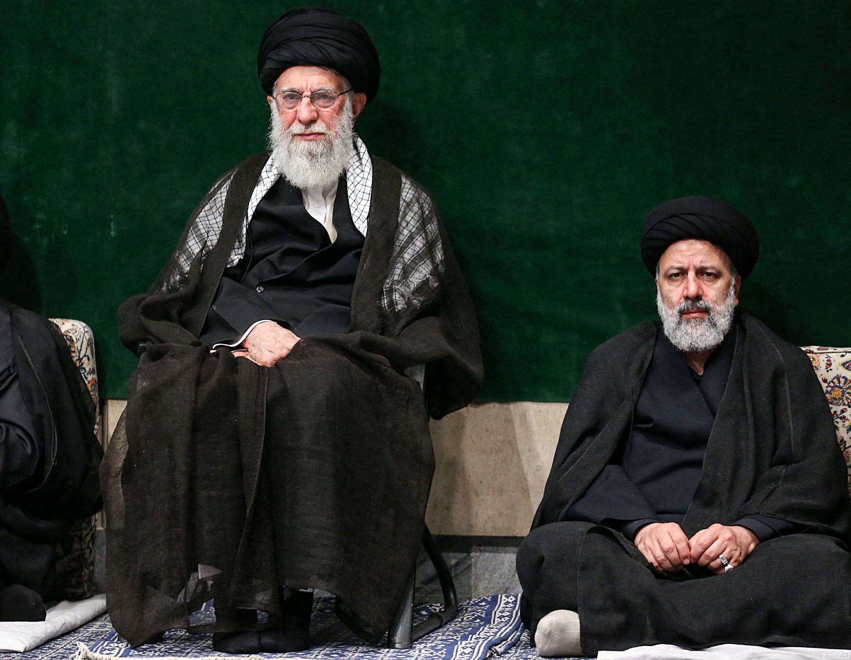عکس رئیسی و آقای خامنه ای