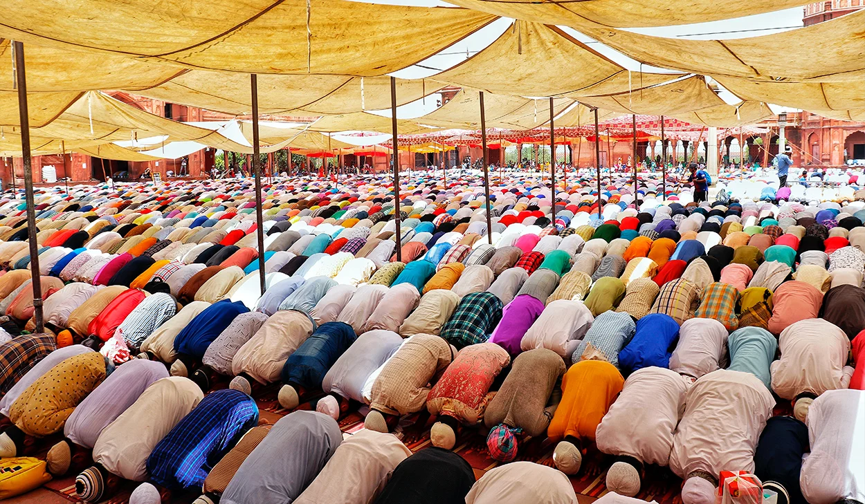 نماز عید فطر اعمال عید فطر+ واجبات و مستحبات