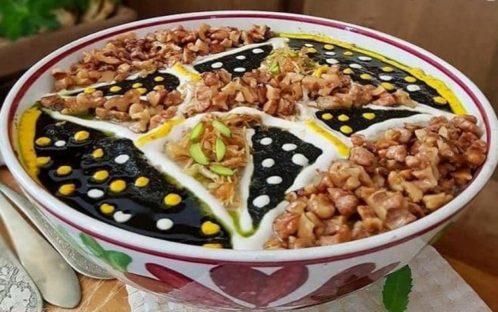 تزیین حلیم بادمجان