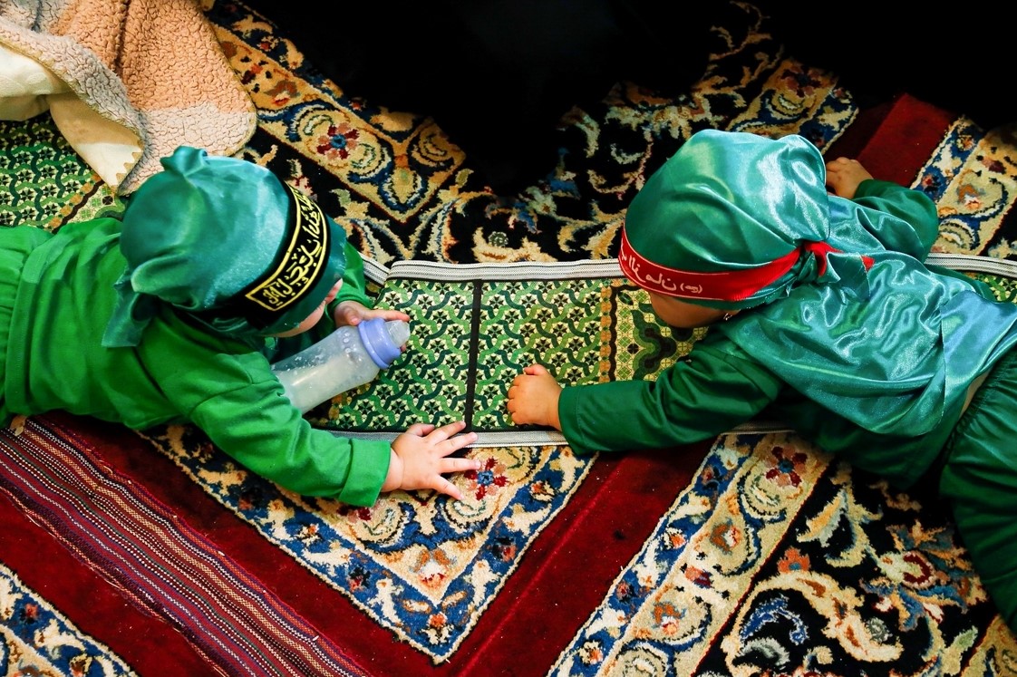 عکسی از مراسم شیرخوارگان حسینی