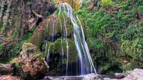 آبشار کبودوال کجاست