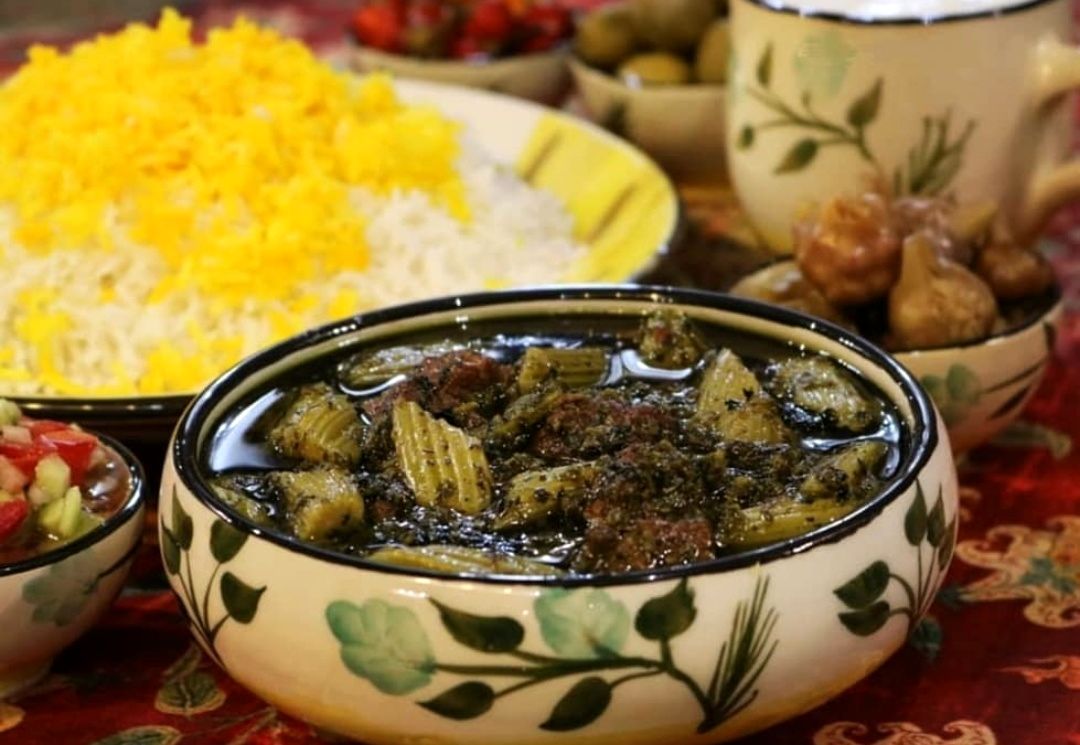 تزیین خورشت کرفس