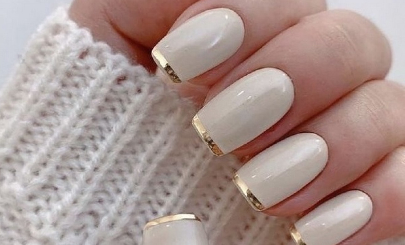 طراحی ناخن مربعی
