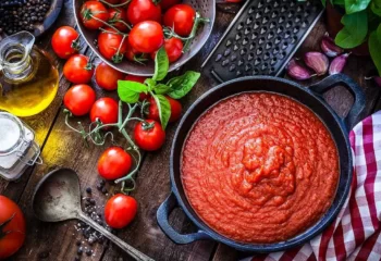 طرز تهیه رب گوجه خانگی
