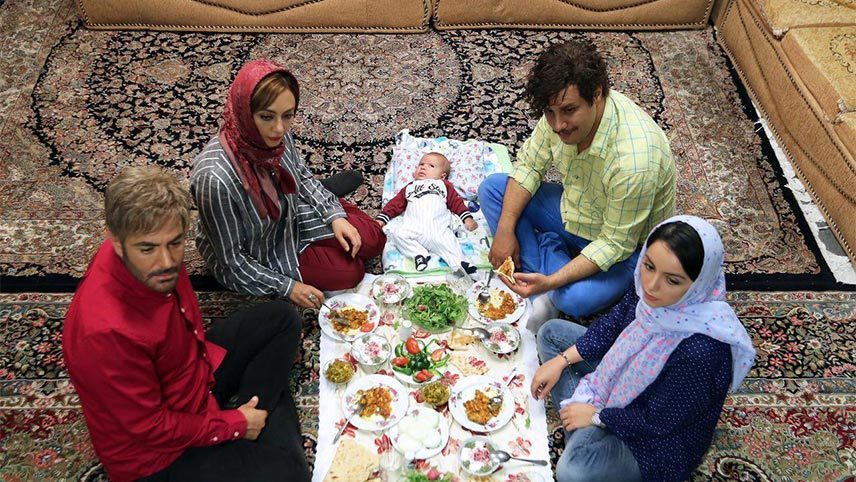 فیلم پرفروش آینه بغل جواد عزتی
