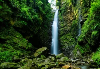 آشنایی با آبشار گزو مازندران؛ جاهای دیدنی، اقامت و مسیرهای دسترسی