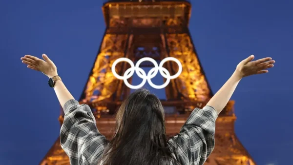 حمل مشعل المپیک توسط زیدان در المپیک 2024پاریس + ویدیو