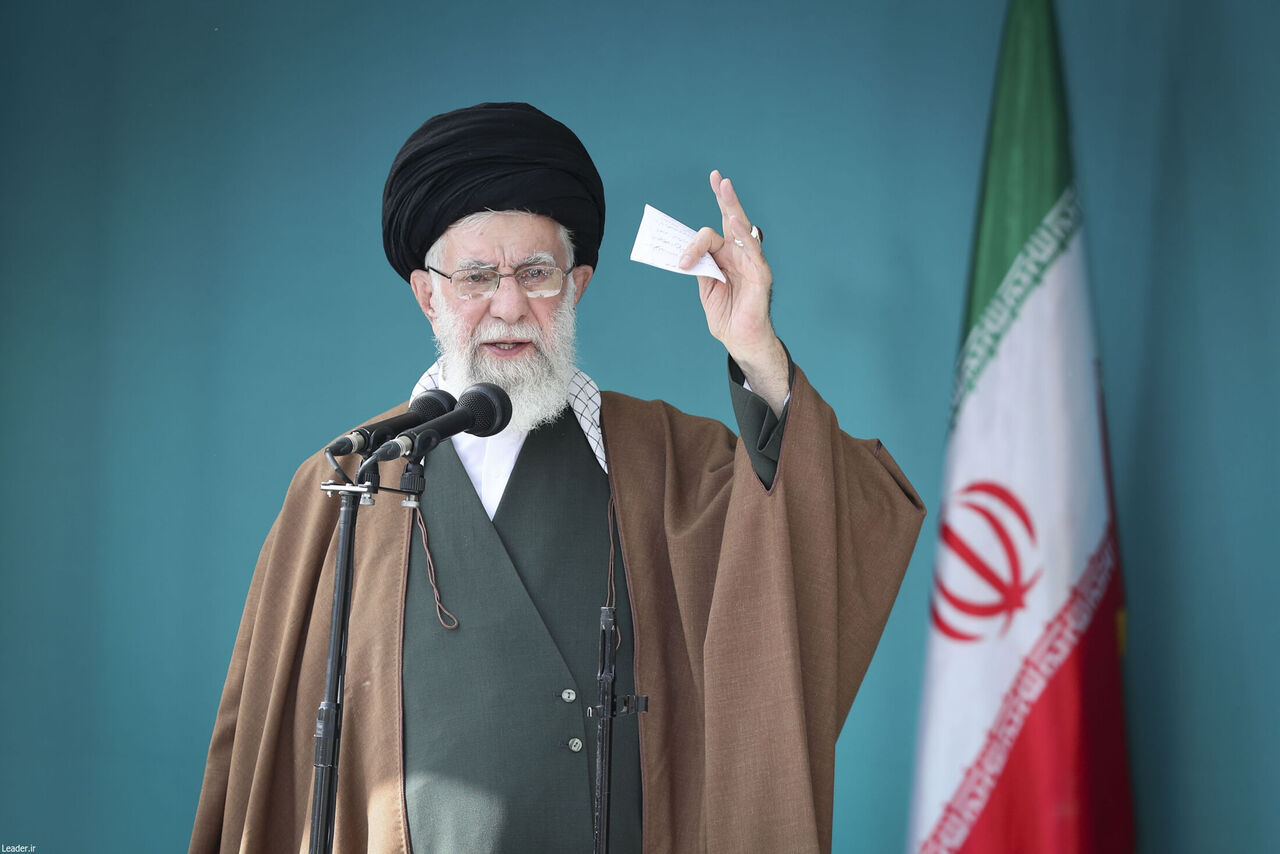 خطبه نماز جمعه 13 مهرماه 1403 به امامت حضرت آیت الله خامنه ای