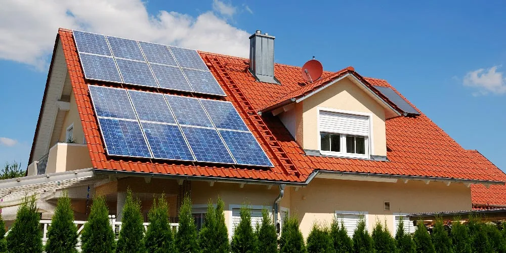 solar system article 001324 هزینه نصب پنل خورشیدی در خانه + مراحل نصب خانگی و مزایای آن