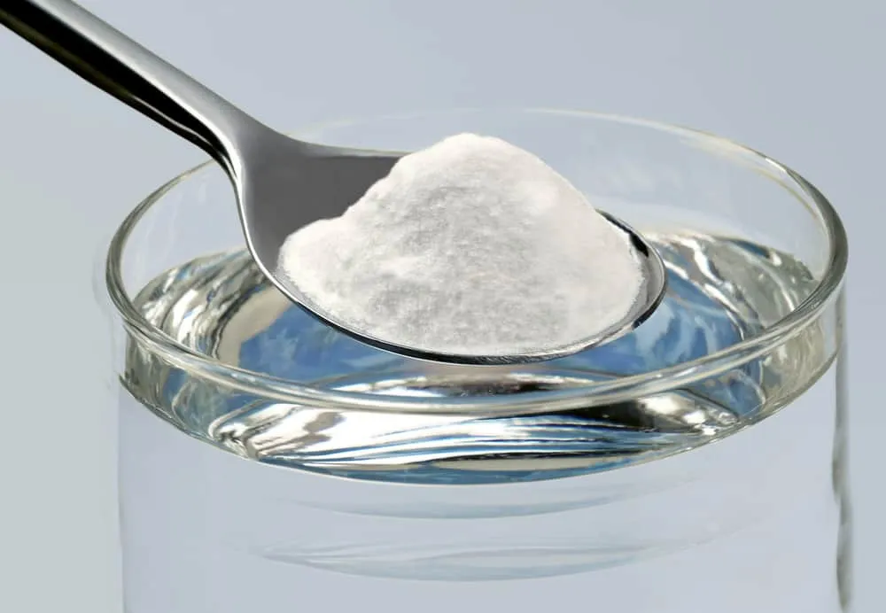برطرف کردن خط و خش شیشه با جوش شیرین