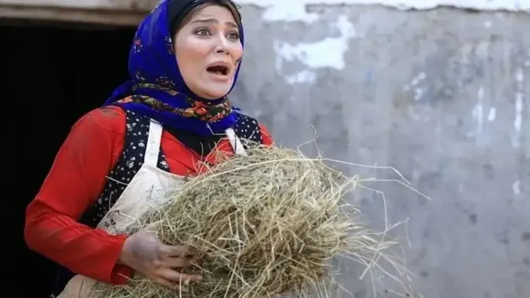 زهرا جهرمی بازیگر نقش طلا