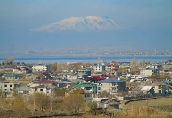 وان و استانبول بهترین مقصد در پاییز 1403