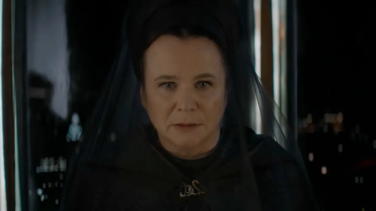 Emily Watson در نقش Valya Harkonnen