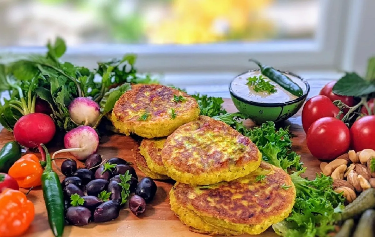 کوکو سبزی یا کوکو سیبزمینی خانگی صبحانه سالم برای مدرسه