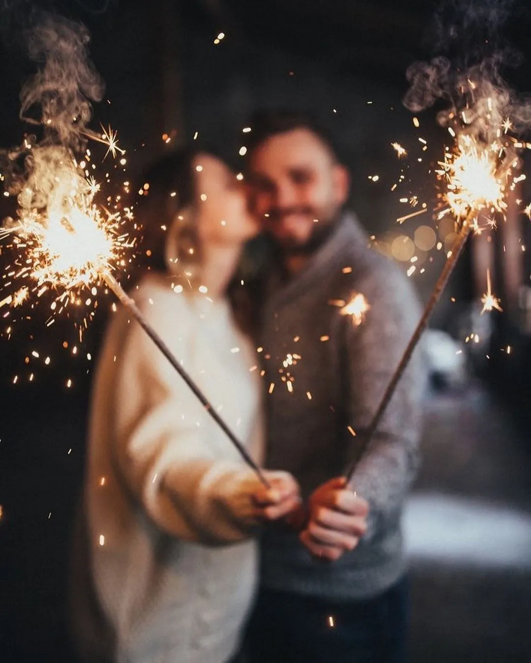 استوری عاشقانه با آتیش بازی