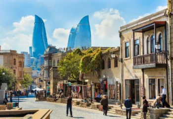 Baku blend Azerbaijan skyscraper راهنمای کامل سفر زمینی به باکو از مرز آستارا