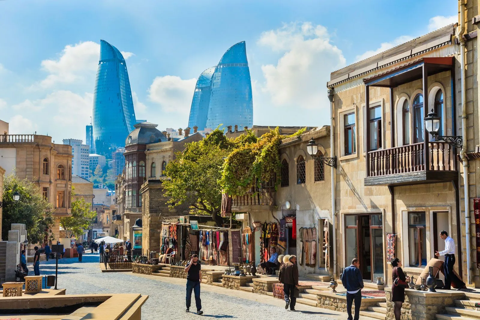 Baku blend Azerbaijan skyscraper راهنمای کامل سفر زمینی به باکو از مرز آستارا