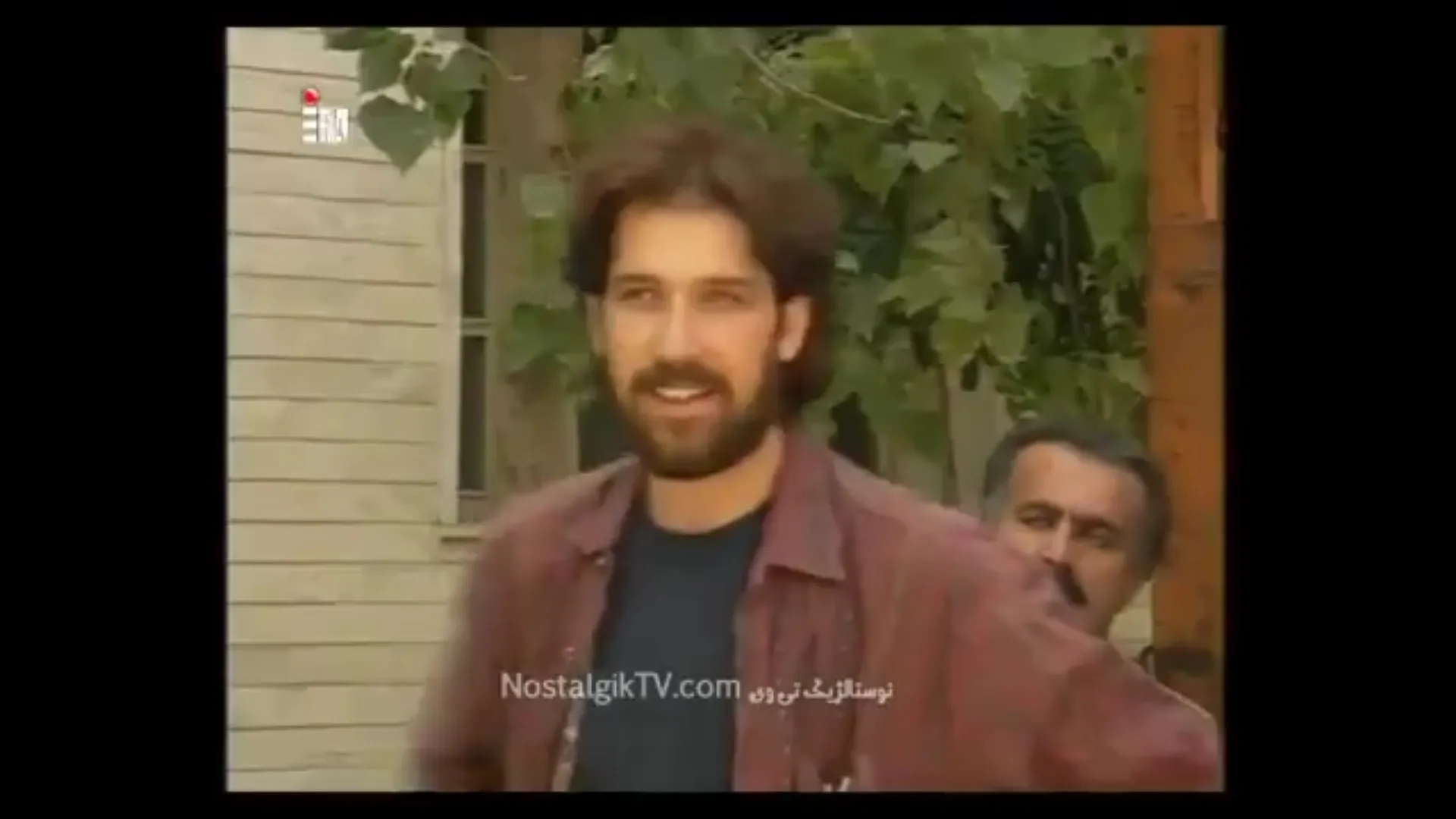 فرهاد جم در نقش علی در سریال همسران (۱۳۷۳)