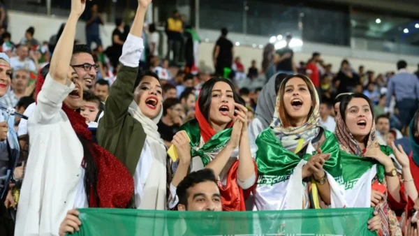 بازی ایران - کره شمالی با حضور تماشاگران زن در مشهد برگزار می‌شود!