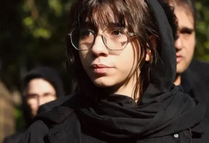 واکنش تند مونا مهرجویی به کاربران فضای مجازی: سوشالمدیا را پر از تصاویر خونی کردید!