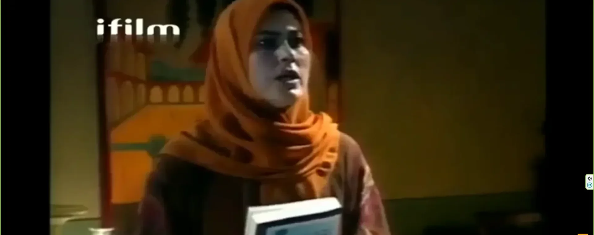 مهرانه مهین ترابی در نقش عاطفه صدر