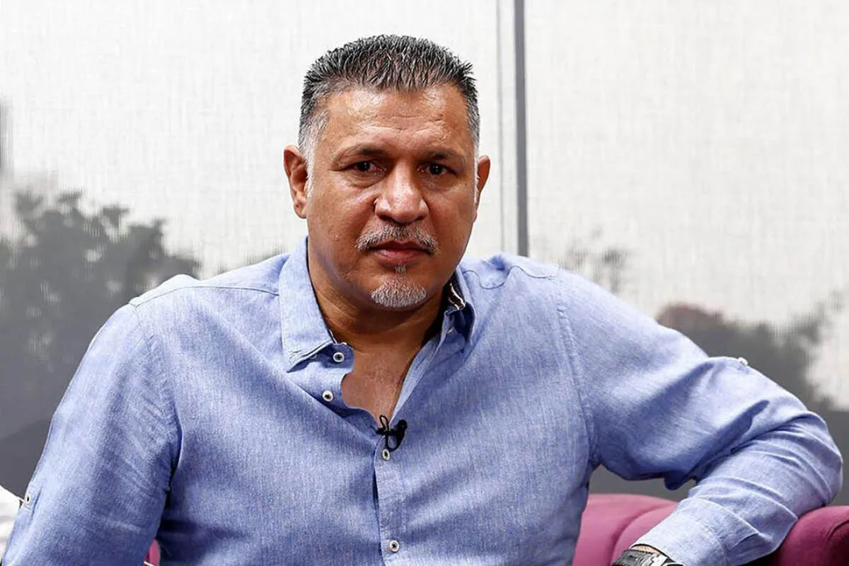 کمک ۲۰ میلیاردی علی دایی به آسیب دیدگان بندرعباس