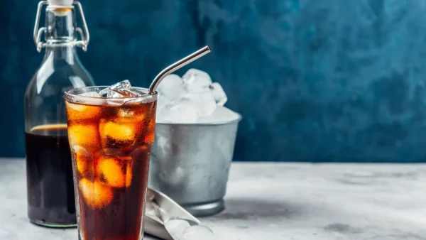 How to Make Cold Brew Coffee b4a طرز تهیه قهوه دم کرده سرد؛ نوشیدنی خنک مثل کافی شاپ  