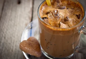طرز تهیه آیس موکای شکلاتی