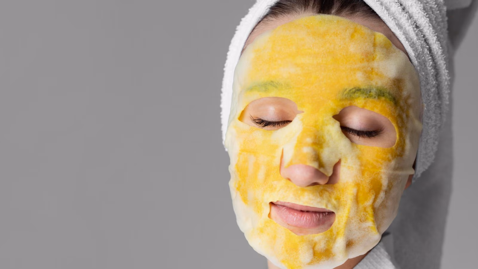 How to make a homemade face mask with lemon and egg