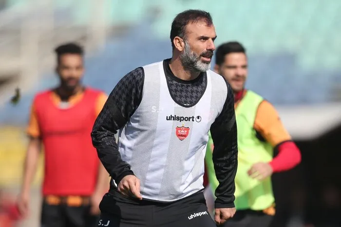سید جلال ماجرای نادیده گرفته شدن سید جلال در تصمیم جدید پرسپولیس