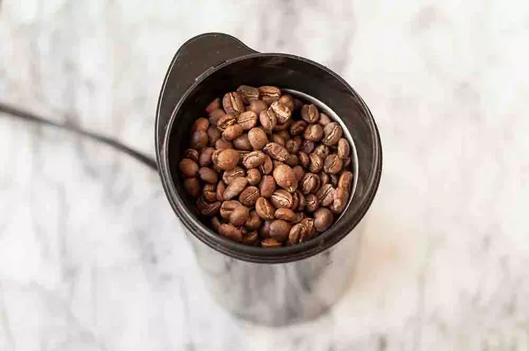 طرز تهیه قهوه دم کرده سرد
