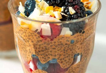 طرز تهیه پودینگ چیا با طعم شکلات