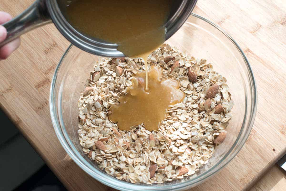 طرز تهیه گرانولای نرم با عطر دارچین