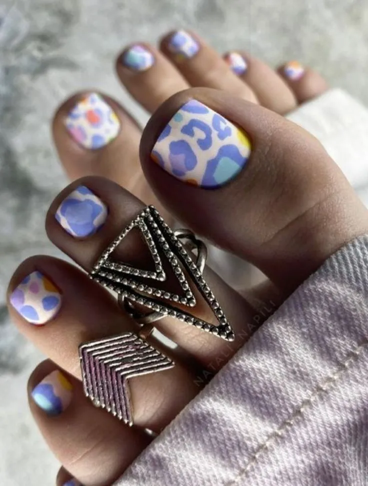 Leopard toenail design 