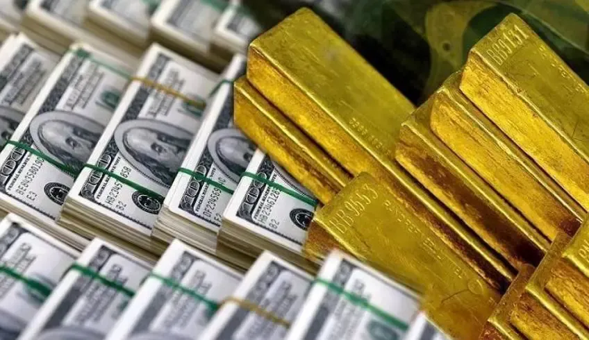 کاهش دلار و صعود قیمت طلا / سرمایهگذاران چشمانتظار کاهش نرخ بهره