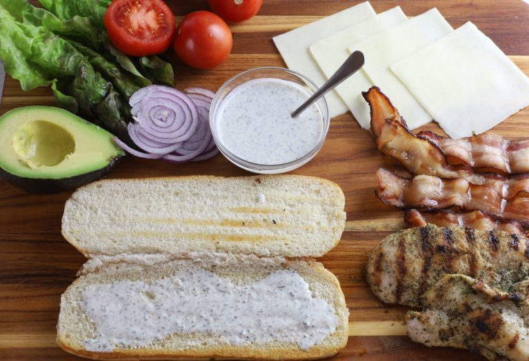 سس زدن روی نان