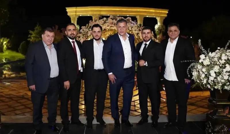 عکس خانوادگی علی دایی در یک مراسم عروسی سوژه شد!