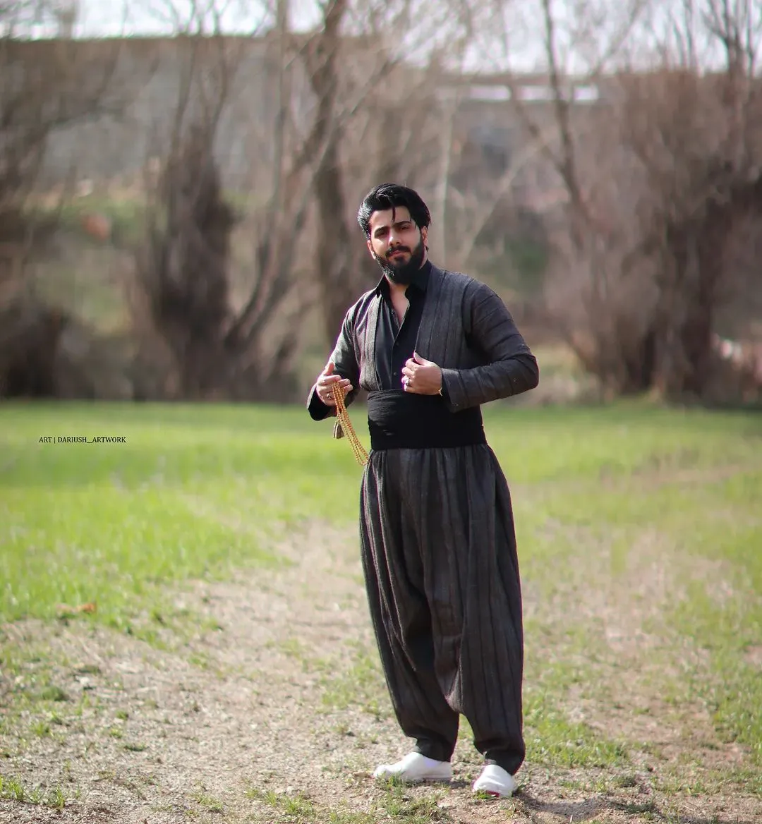 لباس کردی مردانه