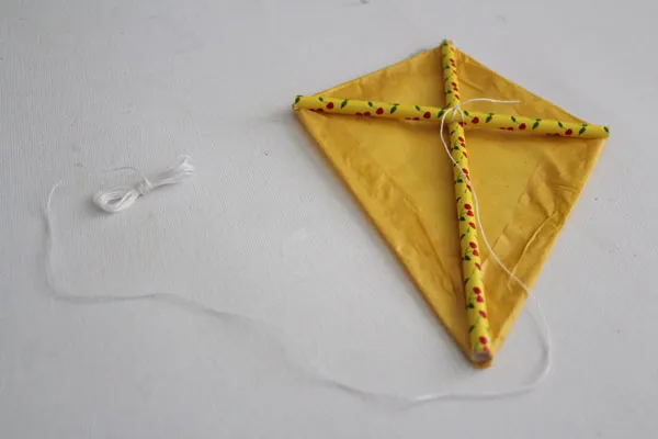 finished-paper-straw-kite