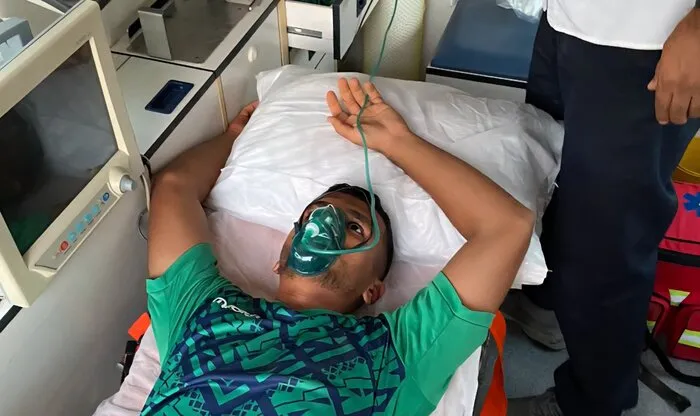 میدان جنگ یا زمین فوتبال؟ /درگیری وحشتناک در زمین بازی + ویدئو