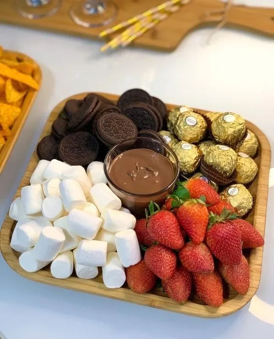 خوراکی شب یلدا برای مدرسه