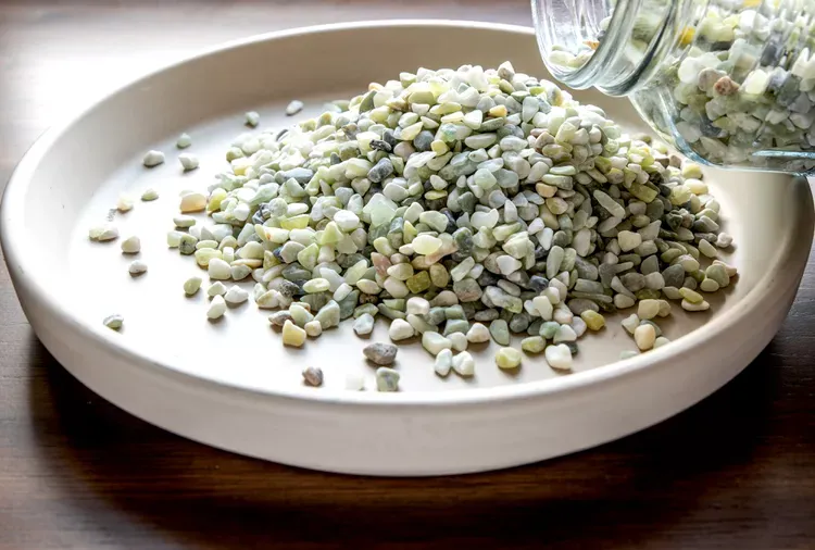 -how-to-make-a-pebble-tray-