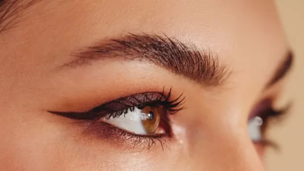 آموزش کشیدن خط چشم