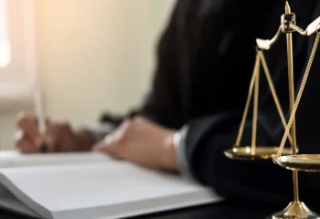 حق و حقوق کارگر در شکایت از کارفرما