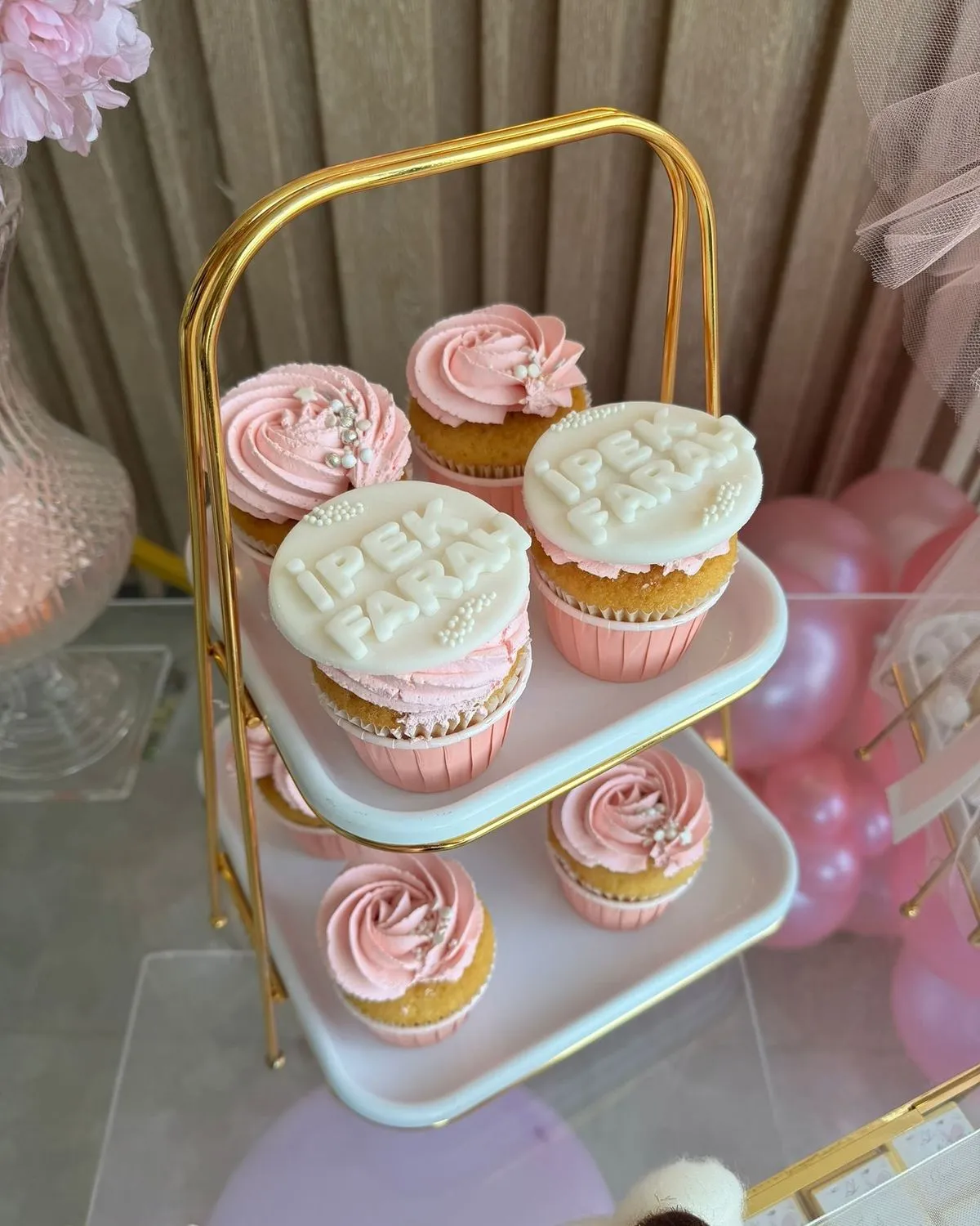 خوراکی های جشن دندونی 