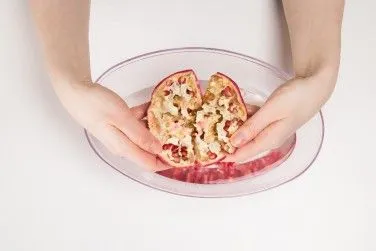 دان کردن انار