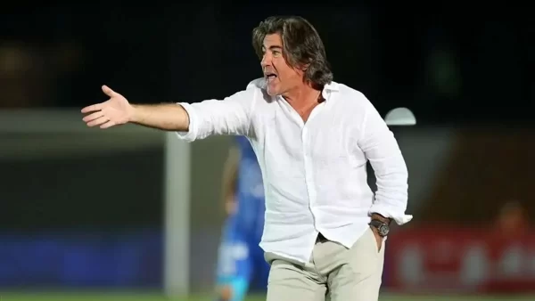 خرید ناکام آبی ها/ساپینتو به مدیران استقلال هشدار داد