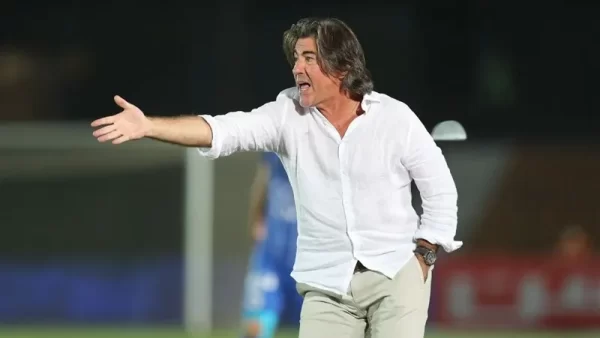 پیشکسوت استقلال: رفتار ساپینتو در شأن استقلال نیست