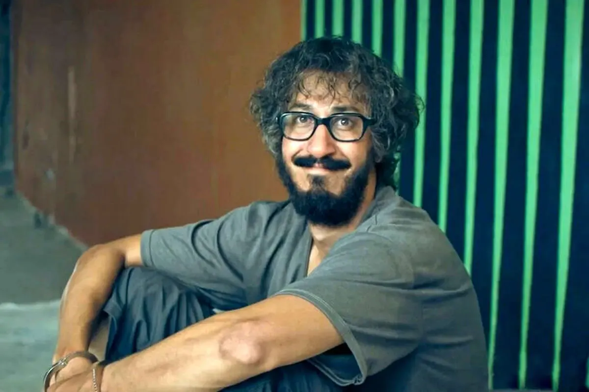 اکران آنلاین فیلم مرد عینکی آغاز شد